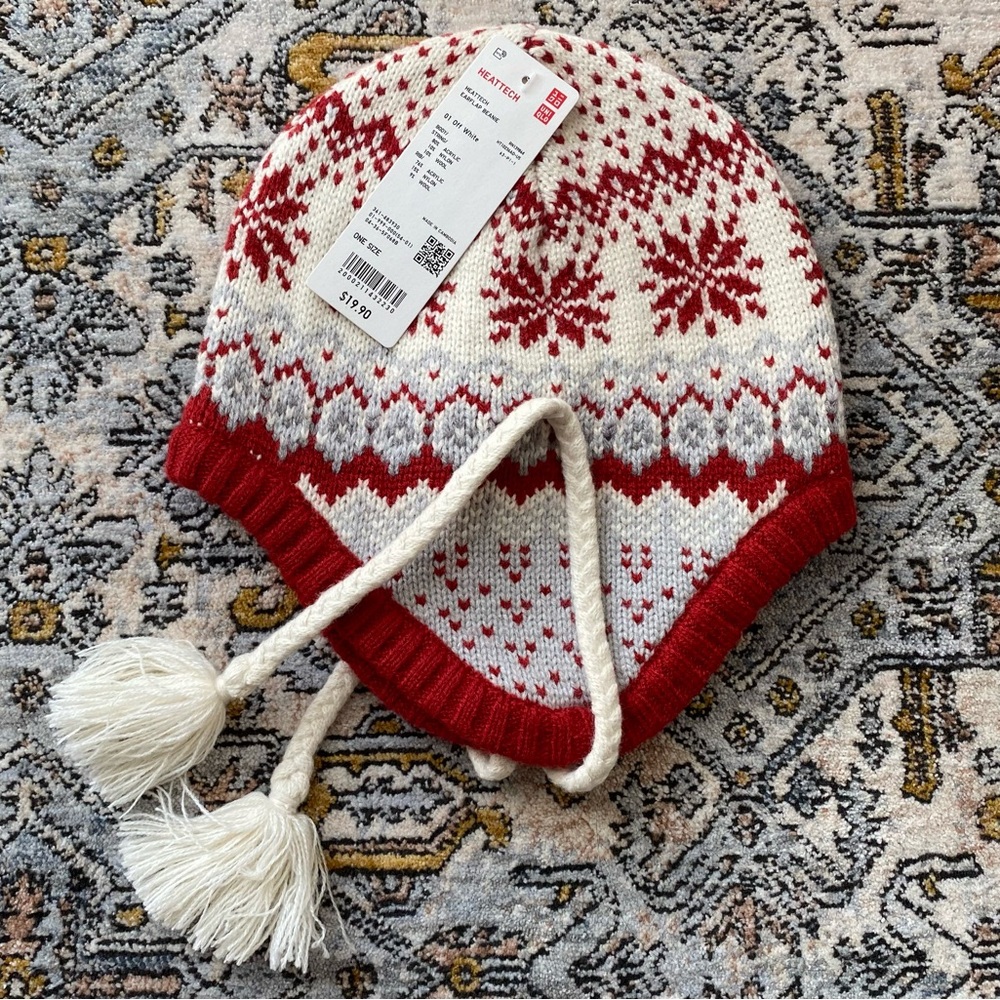 Uniqlo HEATTECH Earflap Beanie